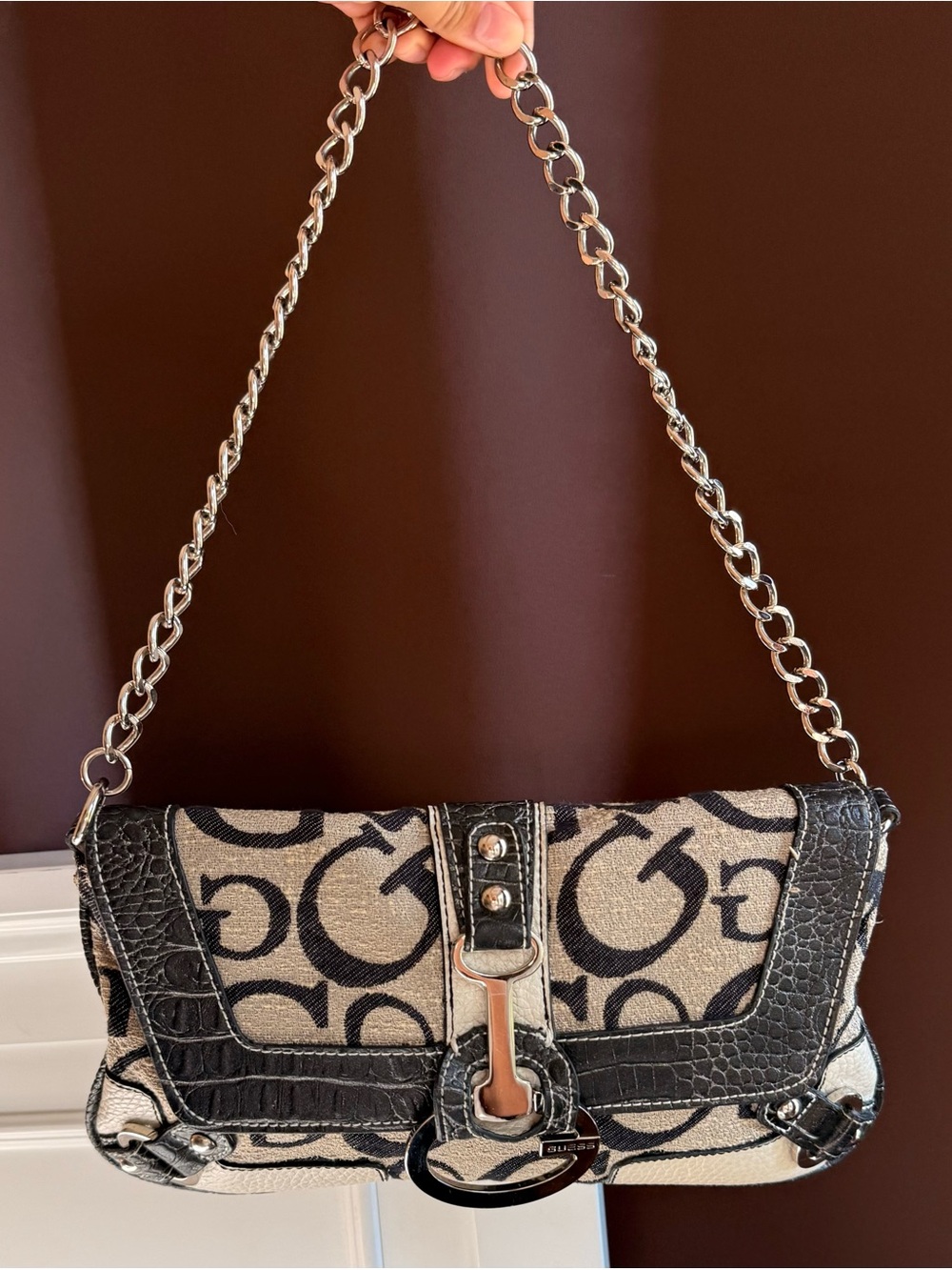 Vintage Guess monogram shoulder bag with chain strap